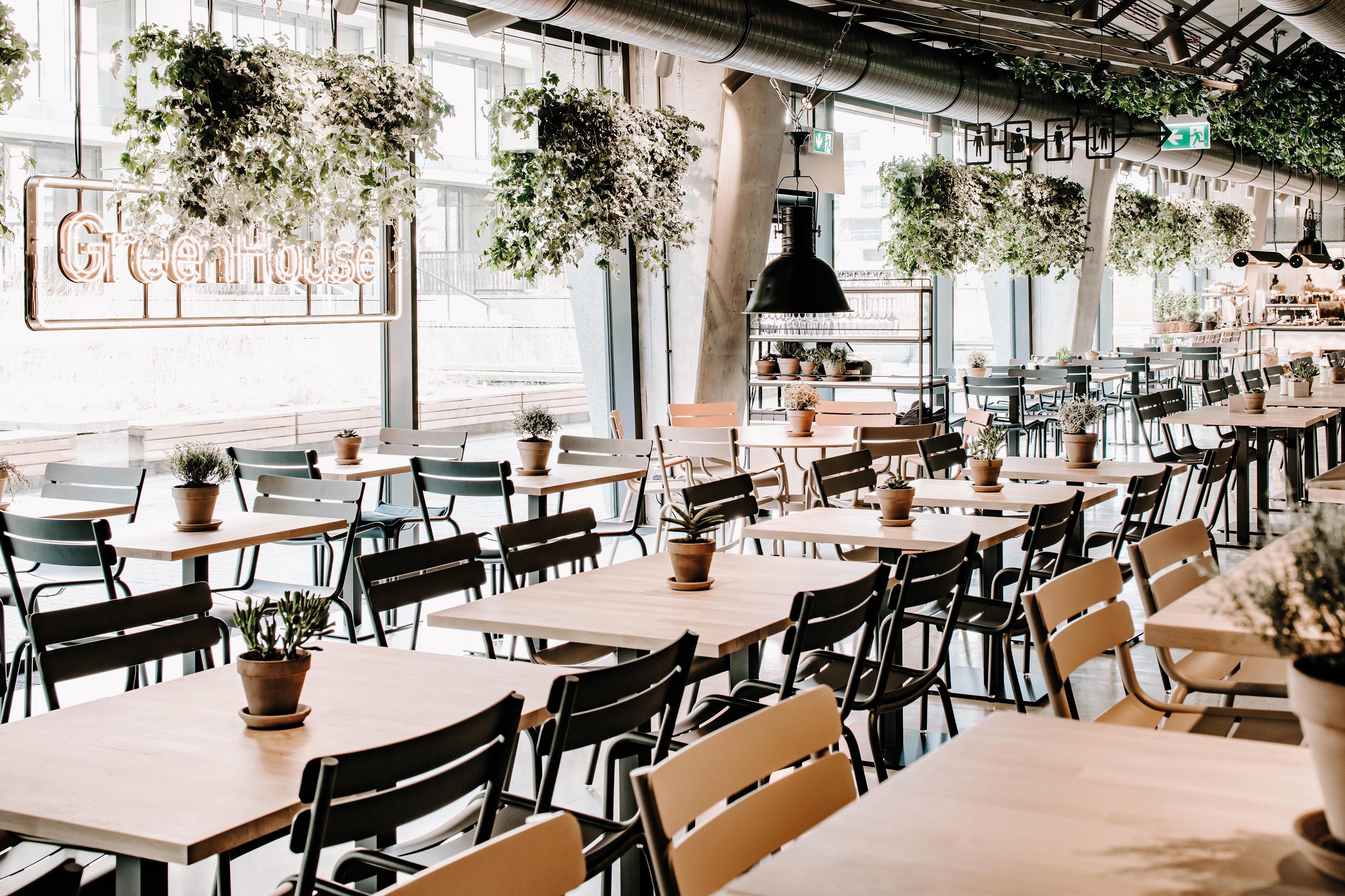 Vienna House By Wyndham Mokotow Airport 4*